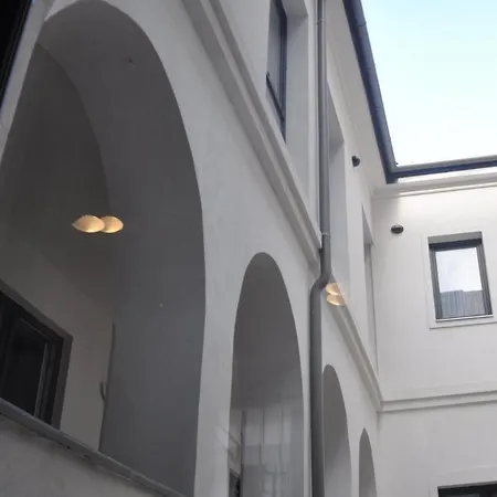 Vendeghaz 3* Székesfehérvár