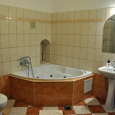 Vendeghaz Székesfehérvár