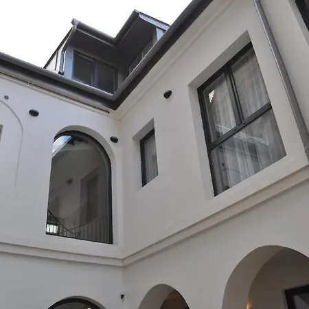 Vendeghaz 3* İstolni Belgrad