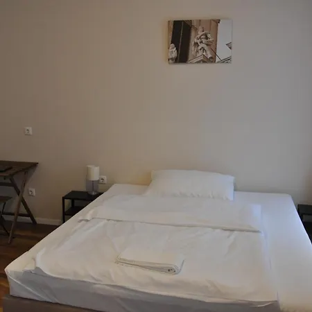 Vendeghaz 3* Székesfehérvár