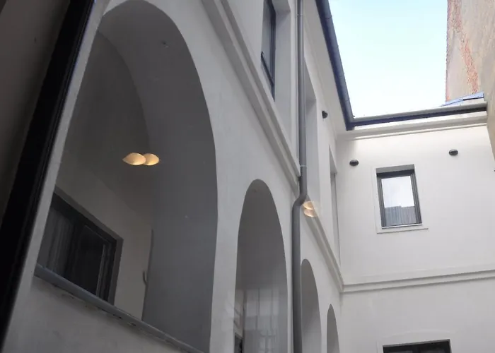 Vendeghaz 3* Székesfehérvár