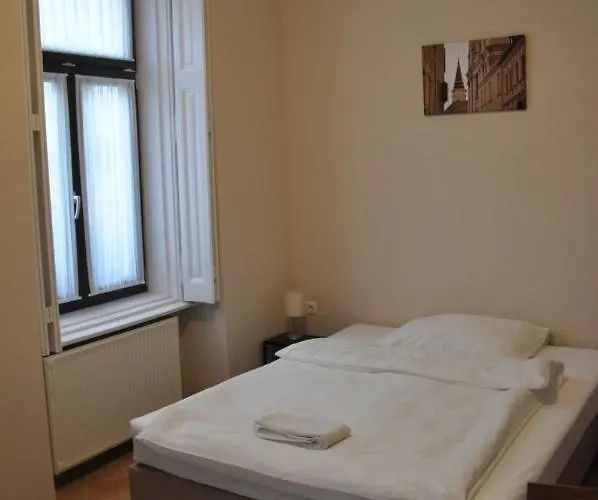 Vendeghaz Pensjonat 3*