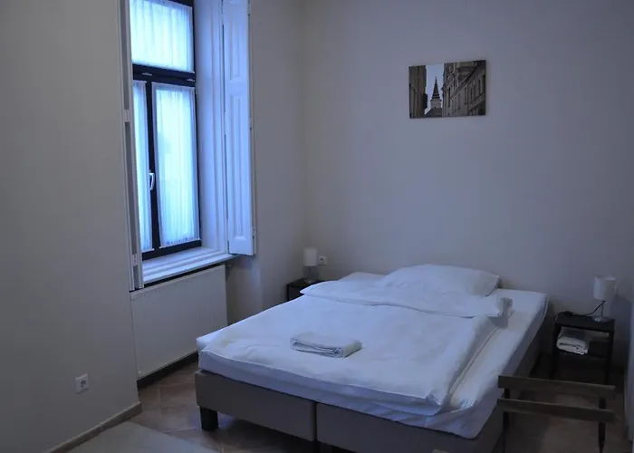 Vendeghaz Székesfehérvár